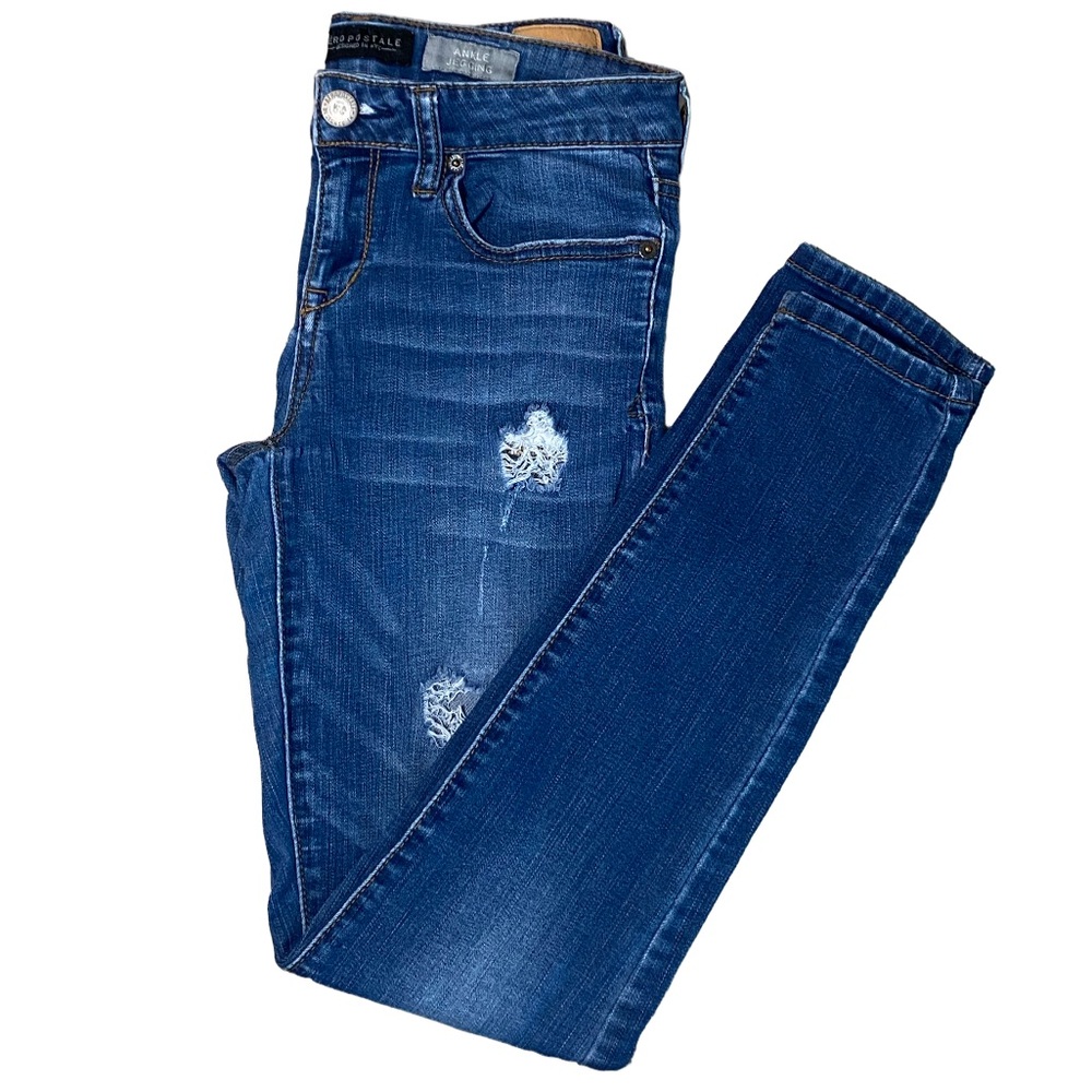 Aeropostale Distressed Ankle Jegging, Size 4 Regular